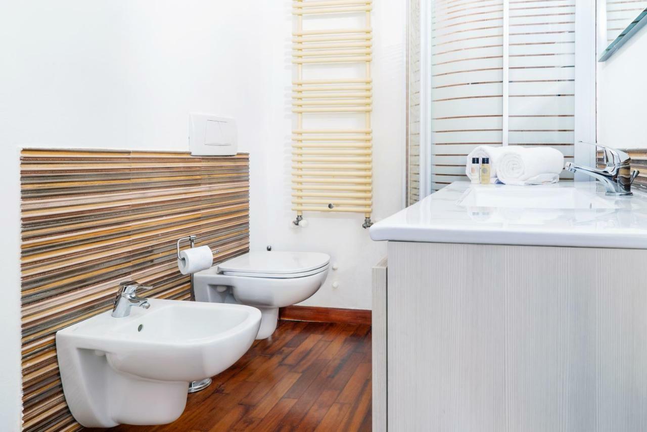Four Bedroom Villa Near Metro Milan Extérieur photo